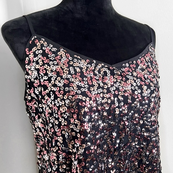 Vince Camuto Gilded Rose Sequin Adjustable Spaghetti Strap Night Out Tank - Picture 5 of 10